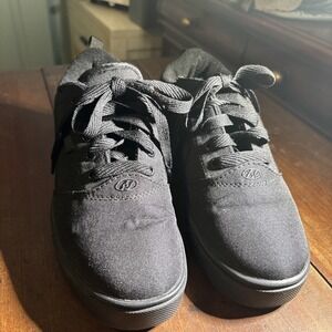 Heelys Pro‎ Launch 20 All Black Canvas Wheeled Skate Skating Shoes Youth Sz 6